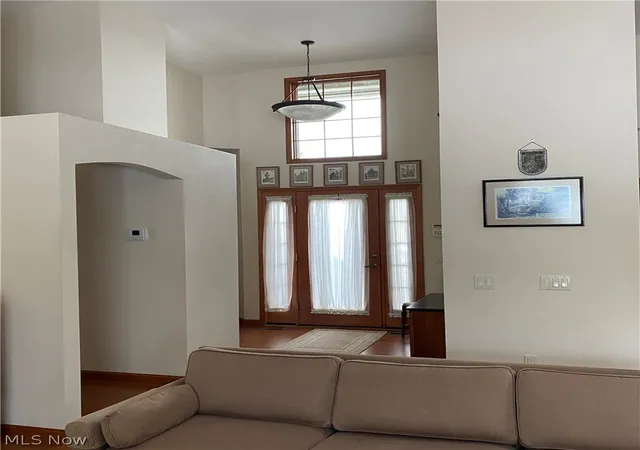Photo 3 of Single family home for sale at 33110 Wren Hvn Cir, North Ridgeville, OH 44039 | MLS# 5247674 | Listing updated on 2026-09-29