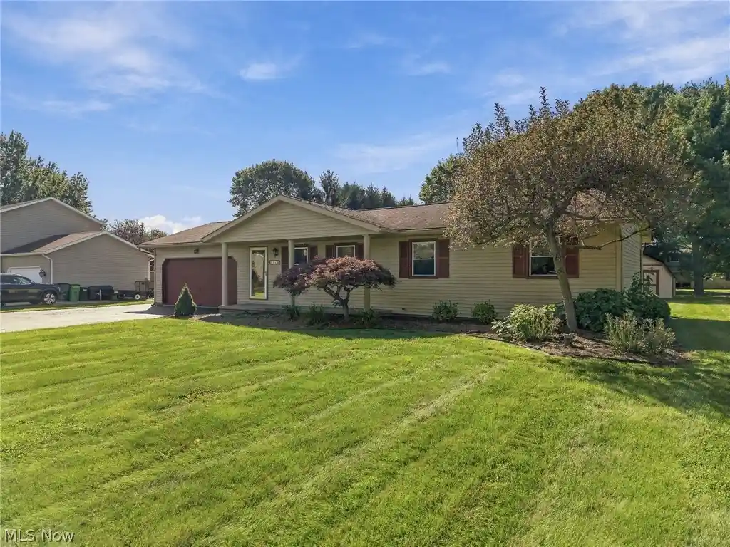 Photo 1 of Single family home for sale at 1144 Royce St Nw, Uniontown, OH 44685 | MLS# 5247990 | Listing updated on 2026-10-20
