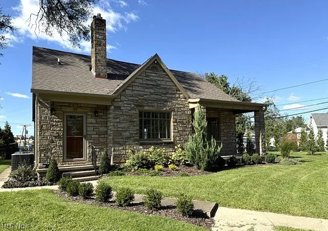 Photo 1 of Single family home for sale at 1119 Abbey Pl, Zanesville, OH 43701 | MLS# 5248496 | Listing updated on 2026-10-06
