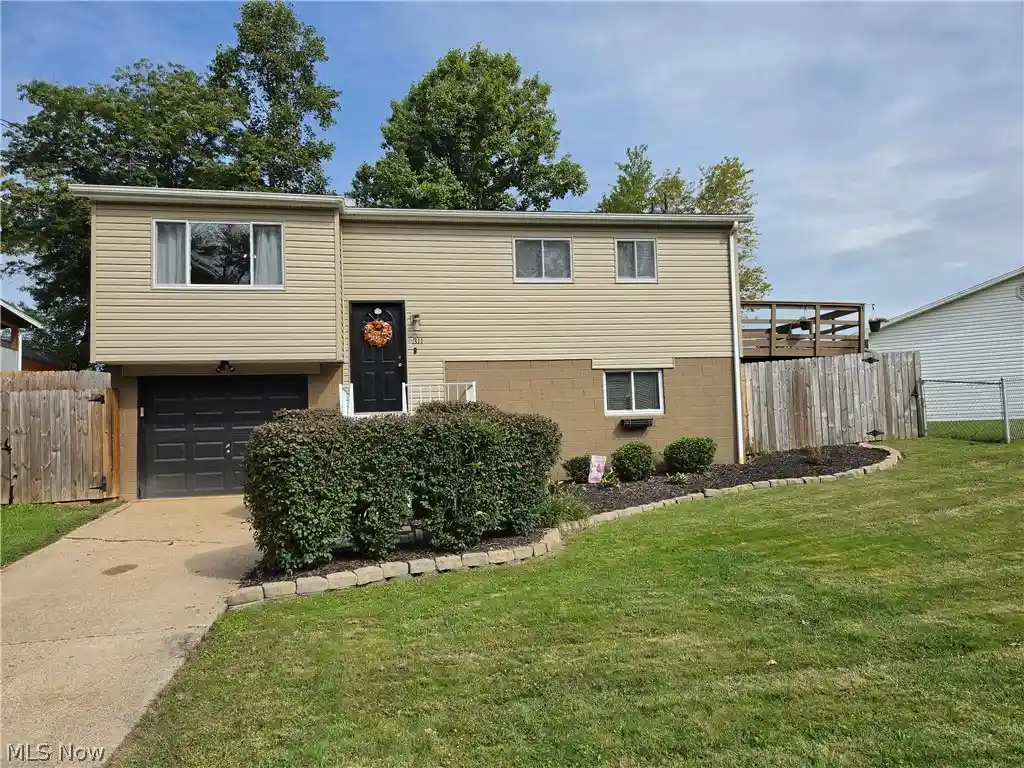 Photo 1 of Single family home for sale at 311 Captain Ames Dr, Parkersburg, WV 26104 | MLS# 5248834 | Listing updated on 2026-10-23