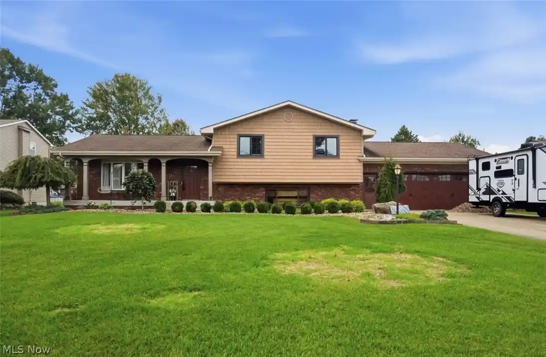 Single family home for sale at 5652 Bonnell Dr, Boardman, OH 44512 | MLS# 5248541