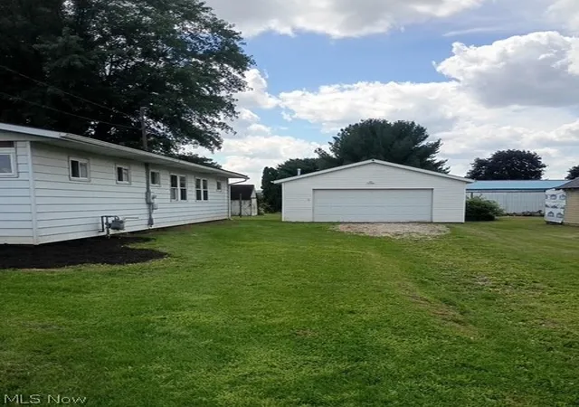 Photo 1 of Single family home for sale at 574 SE Lock Seventeen Rd, Gnadenhutten, OH 44629 | MLS# 5248852 | Listing updated on 2026-10-27