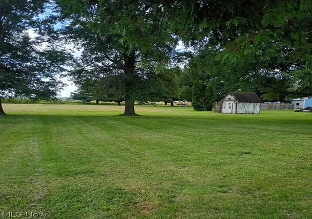 Photo 4 of Single family home for sale at 574 SE Lock Seventeen Rd, Gnadenhutten, OH 44629 | MLS# 5248852 | Listing updated on 2026-10-27