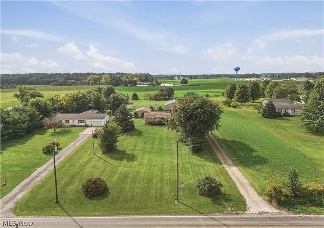 Photo 3 of Sale Pending at 3839 E Sterling Rd, Creston, OH 44217 | MLS# 5248805 | Listing updated on 2026-10-07