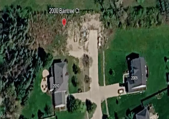 Photo 3 of Sale Pending at 2000 Baintree Ct, Brunswick, OH 44212 | MLS# 5248889 | Listing updated on 2026-10-07