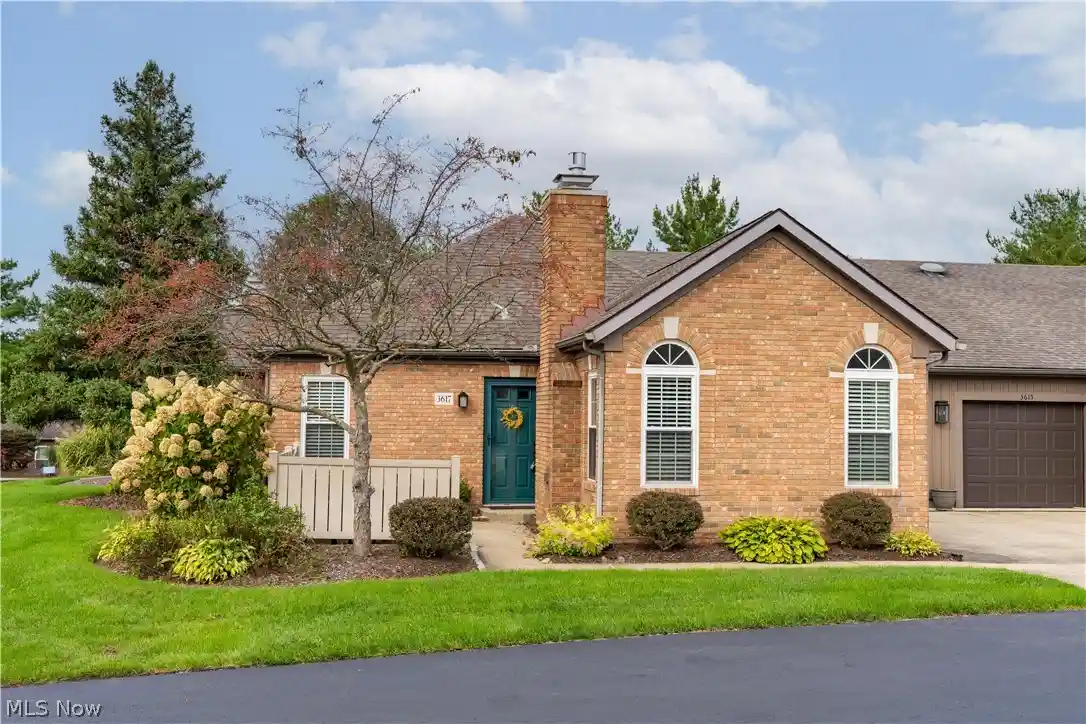 Condo for sale at 3617 Barrington Pl NW, Canton, OH 44708 | MLS# 5248414