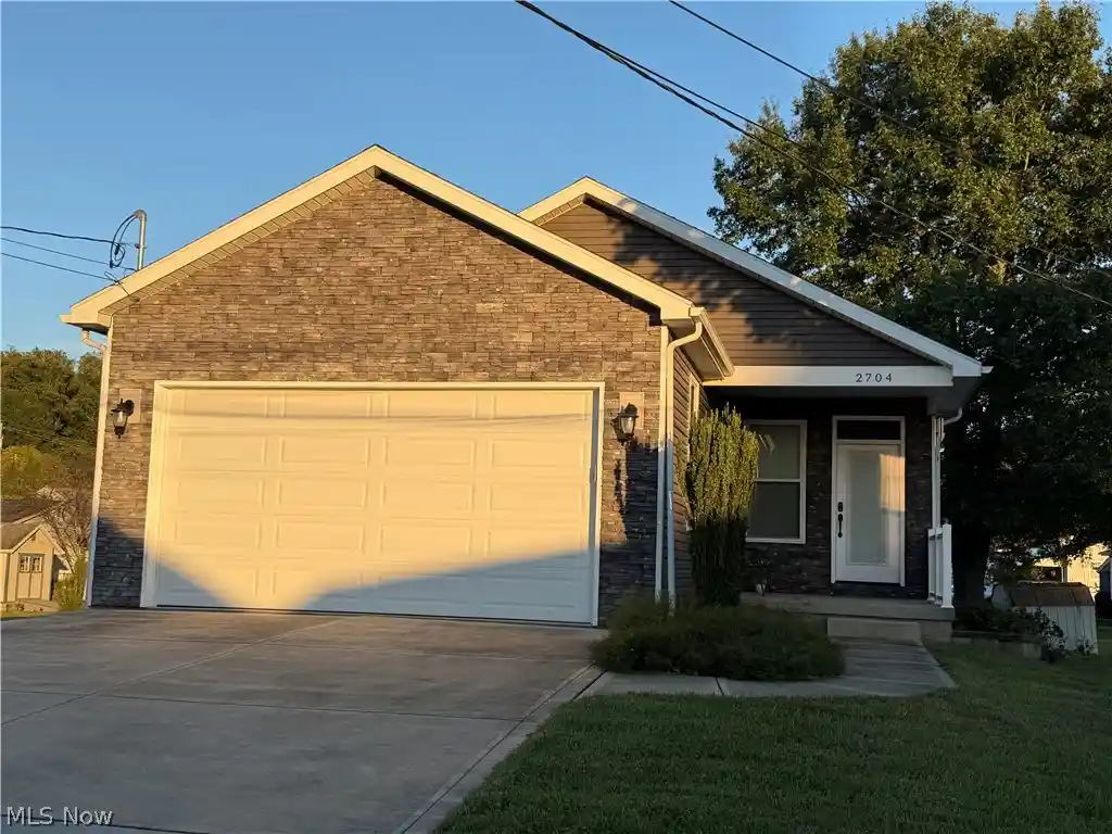 Photo 1 of Single family home for sale at 2704 14th Avenue, Vienna, WV 26105 | MLS# 5248804 | Listing updated on 2026-10-19