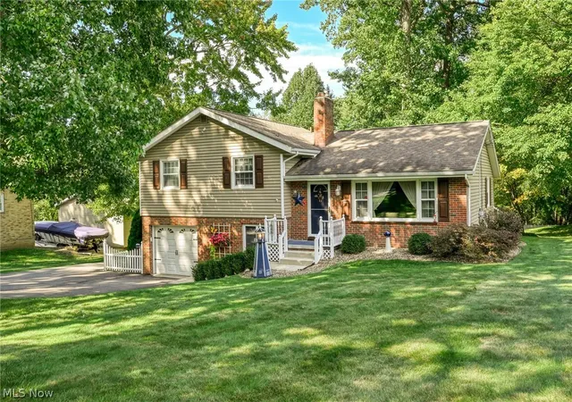 Photo 1 of Sale Pending at 2209 Auberry Dr, Green, OH 44312 | MLS# 5248039 | Listing updated on 2026-10-06