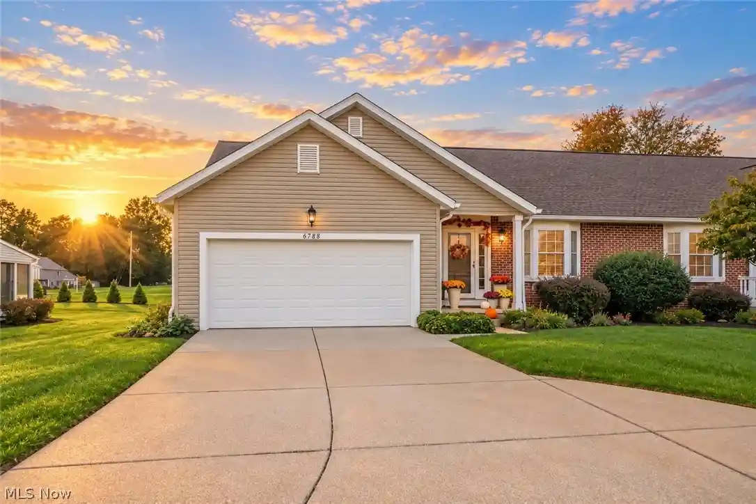 Photo 1 of Condo for sale at 6788 Palmer Dr Nw, Canton, OH 44718 | MLS# 5248543 | Listing updated on 2026-10-28