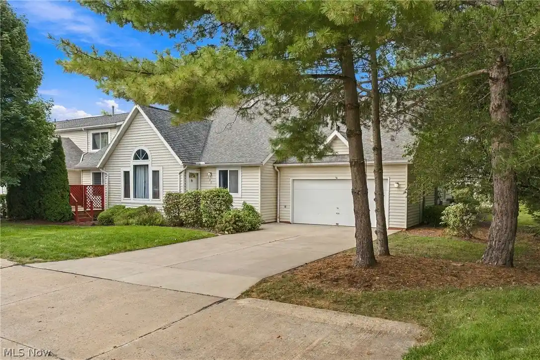 Condo for sale at 7140 N Nightingale Pl, Concord Township, OH 44077 | MLS# 5247579