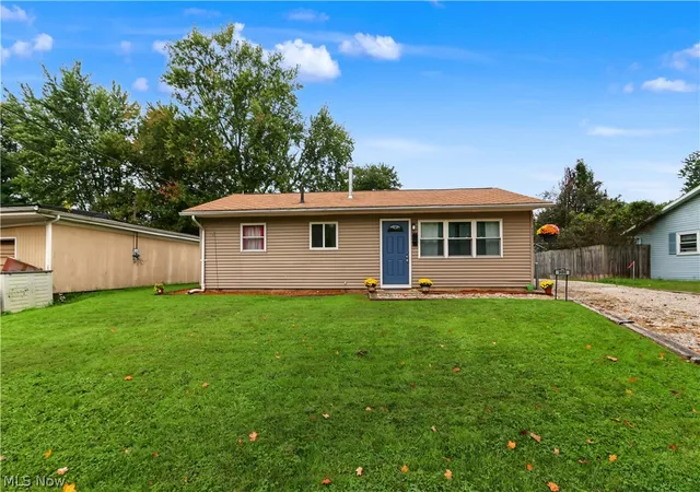 Photo 1 of Sale Pending at 900 Cecilwood Rd, Mansfield, OH 44907 | MLS# 5249030 | Listing updated on 2026-10-05
