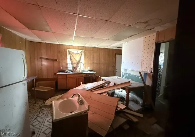 Photo 3 of Sale Pending at 807 Lexington Ave, Zanesville, OH 43701 | MLS# 5248497 | Listing updated on 2026-10-06