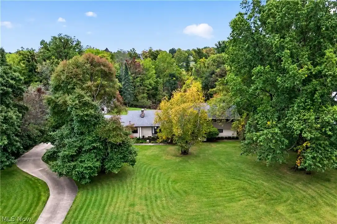 Photo 1 of Single family home for sale at 7805 Spring Lake Ln, Canfield, OH 44406 | MLS# 5248856 | Listing updated on 2026-10-14