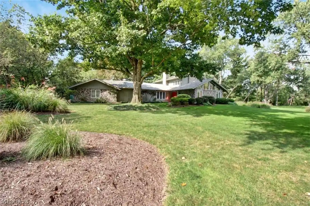 Photo 1 of Single family home for sale at 2025 Lyndway Rd, Cleveland, OH 44121 | MLS# 5249153 | Listing updated on 2026-10-26