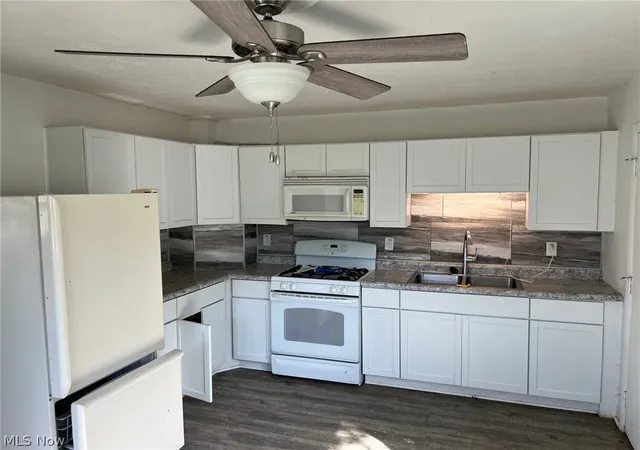Photo 2 of Single family home for sale at 1218 E Farwell St, Sandusky, OH 44870 | MLS# 5249211 | Listing updated on 2026-10-05