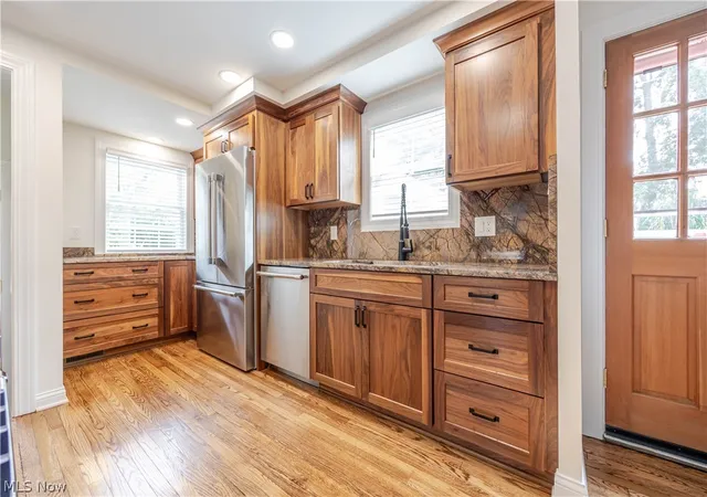 Photo 3 of Sale Pending at 5204 Haverford Dr, Cleveland, OH 44124 | MLS# 5248463 | Listing updated on 2026-10-05