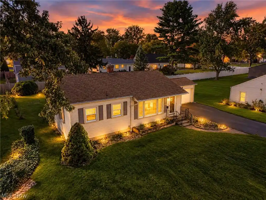 Single family home for sale at 6940 Paxton Rd, Youngstown, OH 44512 | MLS# 5249269