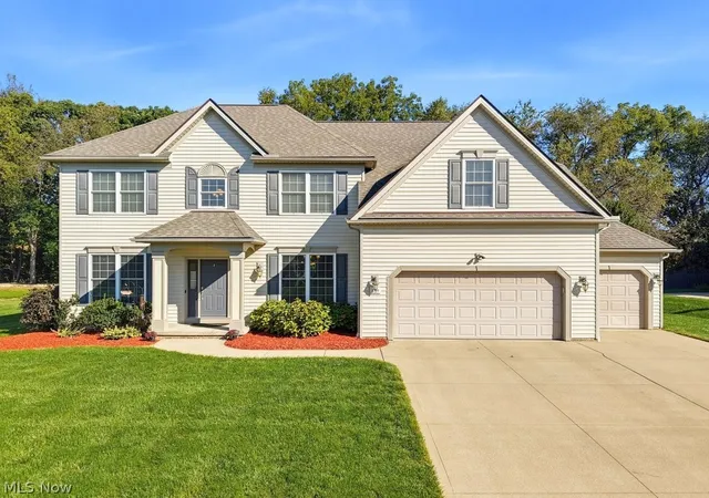 Photo 1 of Single family home for sale at 2200 Hunting Valley Ln, Streetsboro, OH 44241 | MLS# 5249232 | Listing updated on 2026-10-03