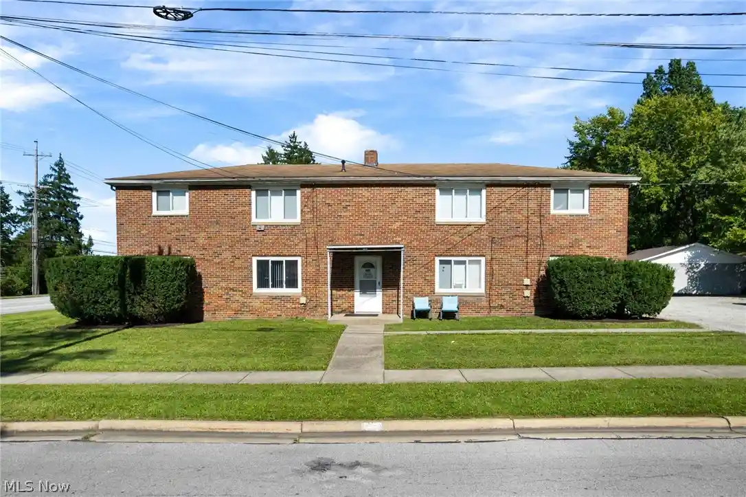 Listing Photo 1 - Condo for sale in 3293 7th St located at 3293 7th St, Cuyahoga Falls, OH 44221 - Unit 3293 7th Street