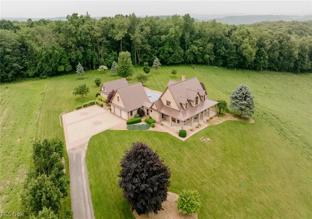 Photo 2 of Single family home for sale at 46675 Clarkson Rd, Rogers, OH 44455 | MLS# 5249327 | Listing updated on 2026-09-30