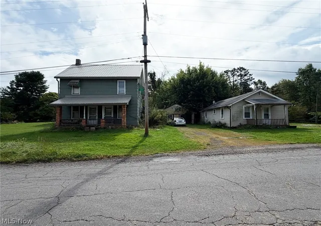 Photo 1 of Sale Pending at 1590 Berger St S, East Canton, OH 44730 | MLS# 5249354 | Listing updated on 2026-10-27