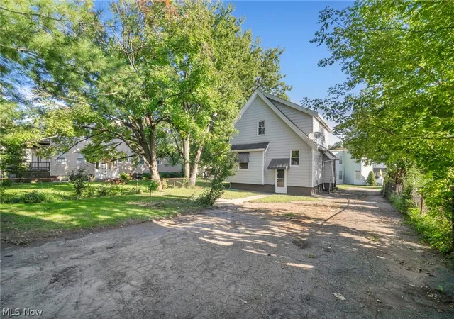 Photo 40 of Sale Pending at 2407 Mira Ct, Cleveland, OH 44109 | MLS# 5242992 | Listing updated on 2026-10-11