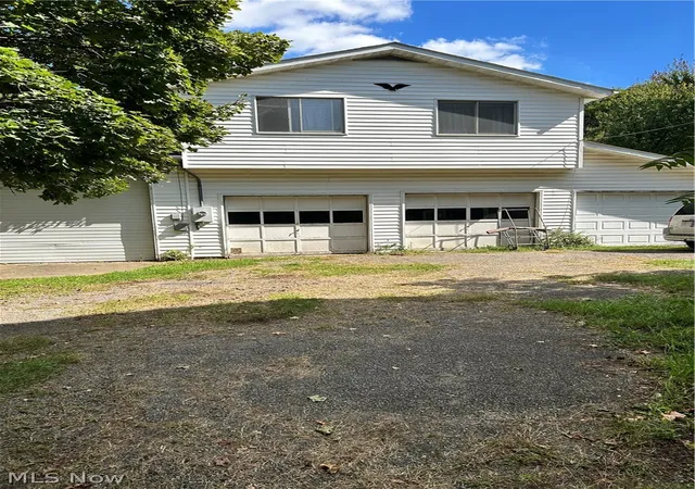 Photo 2 of Single family home for sale at 991 Marks Rd, Valley City, OH 44280 | MLS# 5249341 | Listing updated on 2026-10-09