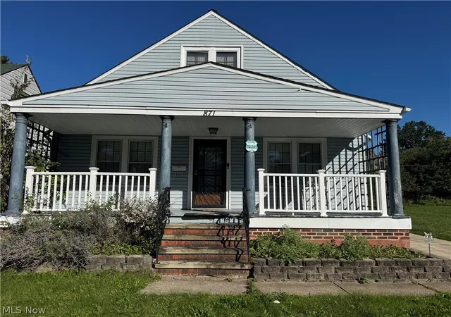 Photo 1 of Single family home for sale at 871 Lecona Rd, Cleveland, OH 44121 | MLS# 5249389 | Listing updated on 2026-10-01