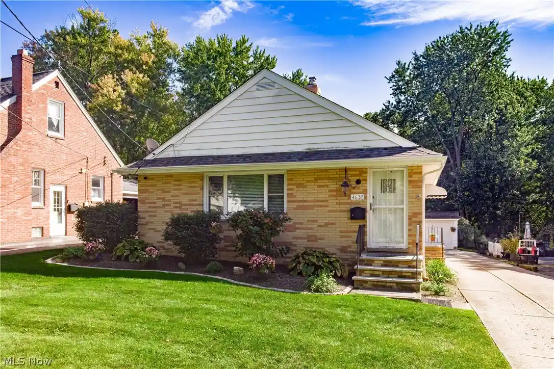 Photo 1 of Single family home for sale at 4632 Anderson Rd, Cleveland, OH 44121 | MLS# 5248036 | Listing updated on 2026-10-27