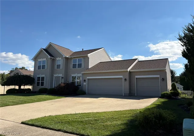 Photo 1 of Single family home for sale at 203 Rivers Edge Dr, Amherst, OH 44001 | MLS# 5248561 | Listing updated on 2026-10-06