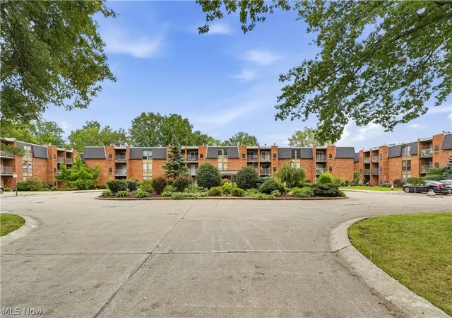 Photo 3 of Condo for sale at 4187 Columbia Rd #136, North Olmsted, OH 44070 | MLS# 5249297 | Listing updated on 2026-10-07