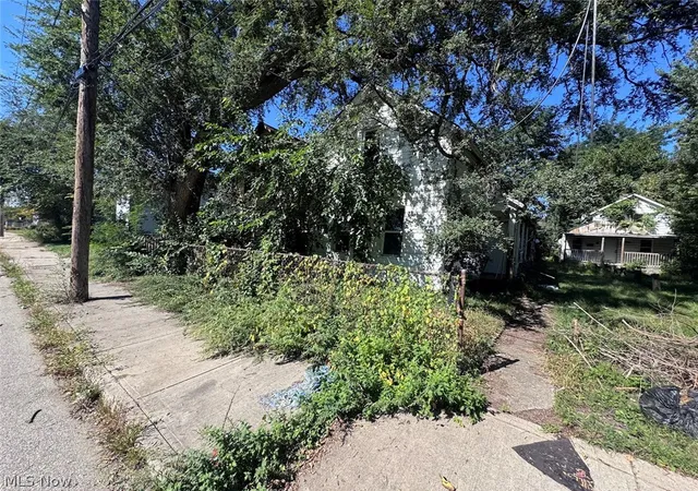 Single family home for sale at 5053 Pershing Ave, Cleveland, OH 44127 | MLS# 5249544