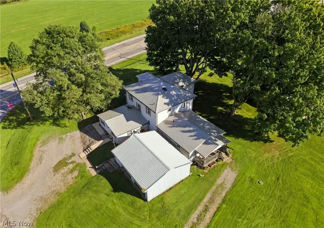 Photo 3 of Multi family home for sale at 5495 Frazeysburg Rd, Nashport, OH 43830 | MLS# 5248503 | Listing updated on 2026-10-01