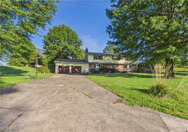 Photo 2 of Single family home for sale at 171 Society Hills Rd, Mineral Wells, WV 26150 | MLS# 5249194 | Listing updated on 2026-10-07