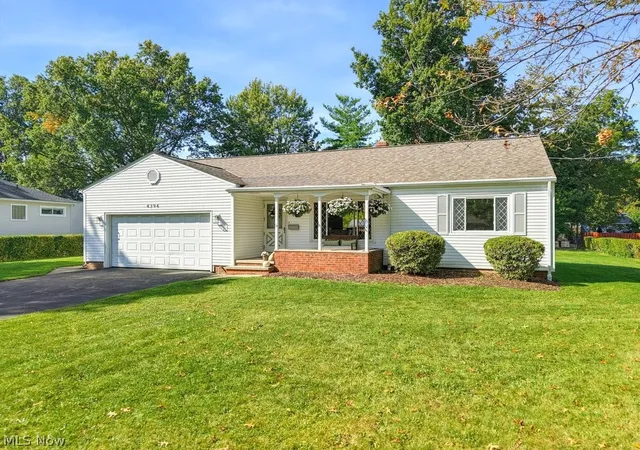 Photo 1 of Single family home for sale at 4394 Selhurst Rd, North Olmsted, OH 44070 | MLS# 5249404 | Listing updated on 2026-10-05