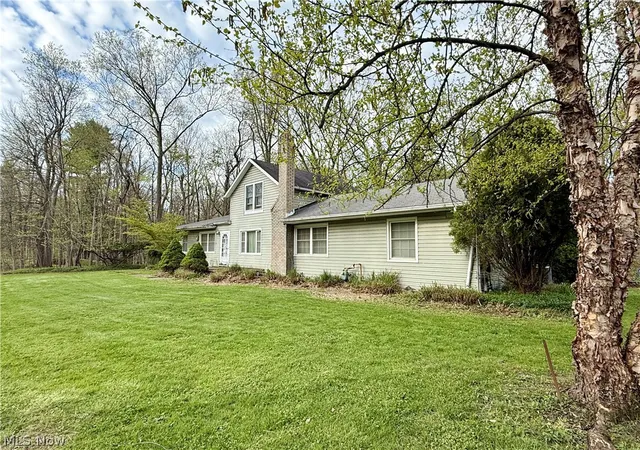 Photo 3 of Single family home for sale at 6066 Case Rd, North Ridgeville, OH 44039 | MLS# 5249342 | Listing updated on 2026-10-05