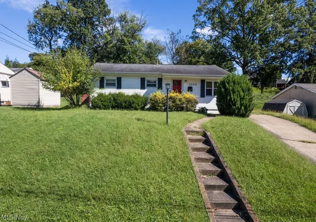 Photo 1 of Single family home for sale at 2508 Brooklyn Dr, Parkersburg, WV 26101 | MLS# 5249210 | Listing updated on 2026-10-01