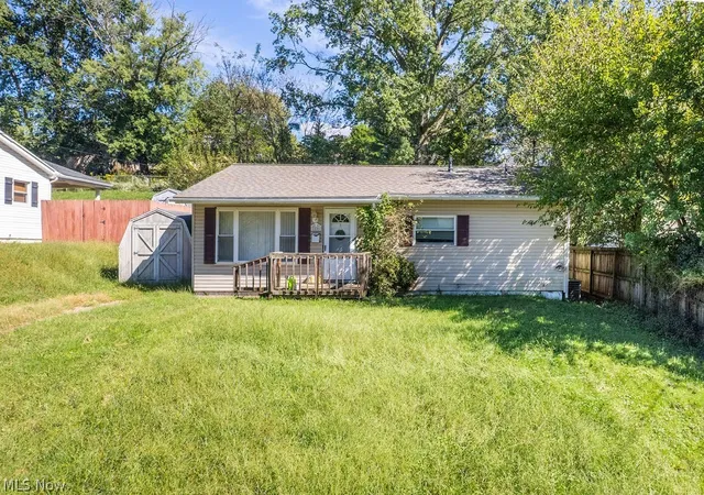 Photo 1 of Single family home for sale at 2506 Brooklyn Dr, Parkersburg, WV 26101 | MLS# 5249050 | Listing updated on 2026-10-01