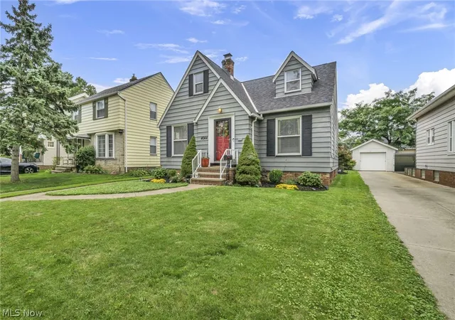 Photo 3 of Sale Pending at 4044 W 157th Street, Cleveland, OH 44135 | MLS# 5249572 | Listing updated on 2026-10-03