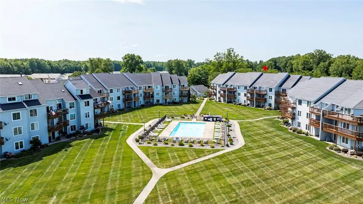 Photo 1 of Sale Pending at 6035 Lake Rd W #425, Ashtabula, OH 44004 | MLS# 5249607 | Listing updated on 2026-10-20