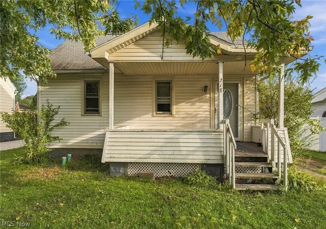 Photo 2 of Sale Pending at 218 Jacob St Ne, Navarre, OH 44662 | MLS# 5249629 | Listing updated on 2026-10-02