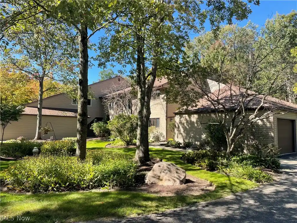 Listing Photo 1 - Condo for sale in 16575 Wren Rd located at 16575 Wren Rd, Bainbridge, OH 44023 - Unit #3H