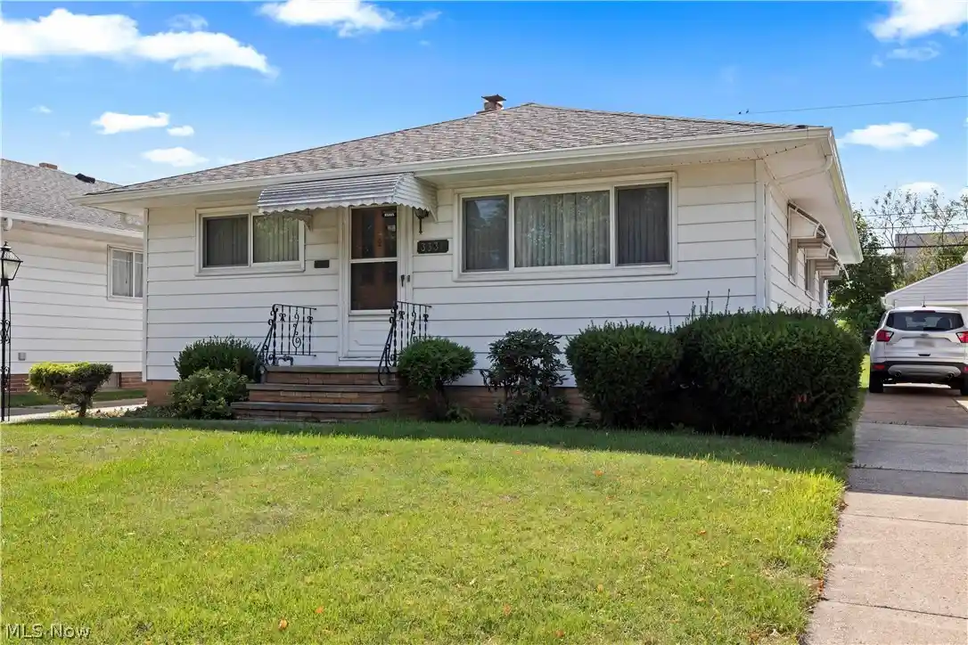 Single family home for sale at 3331 Stanfield Dr, Cleveland, OH 44134 | MLS# 5245443