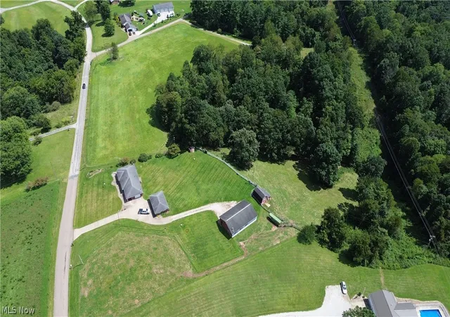 Photo 4 of Single family home for sale at 340 D A V Rd, Whipple, OH 45788 | MLS# 5249643 | Listing updated on 2026-10-01