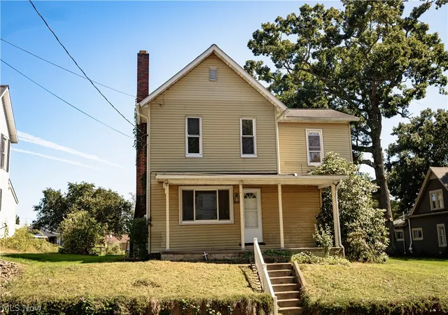 Single family home for sale at 222 Plum St, Magnolia, OH 44643 | MLS# 5249312