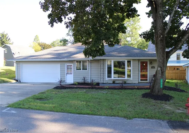 Photo 2 of Single family home for sale at 226 Willowwood Dr, Chippewa Lake, OH 44215 | MLS# 5249067 | Listing updated on 2026-10-11