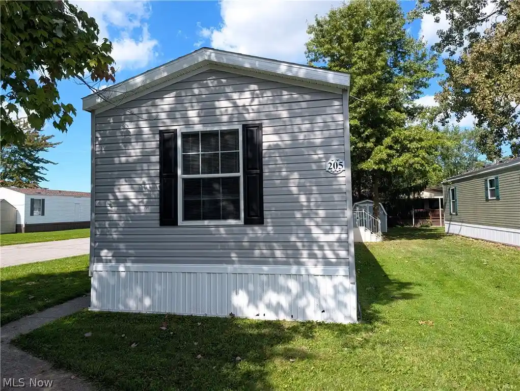 Photo 1 of Single family home for sale at 205 Brenthaven St #182, Elyria, OH 44035 | MLS# 5248546 | Listing updated on 2026-10-23