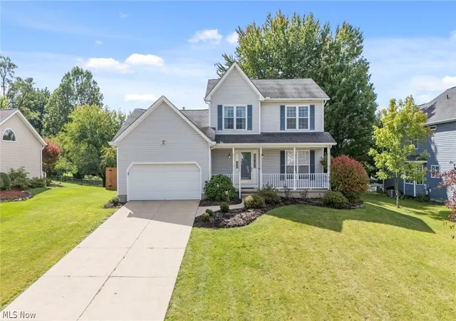 Photo 2 of Sale Pending at 2826 Aaron Dr, Medina, OH 44256 | MLS# 5249640 | Listing updated on 2026-10-05