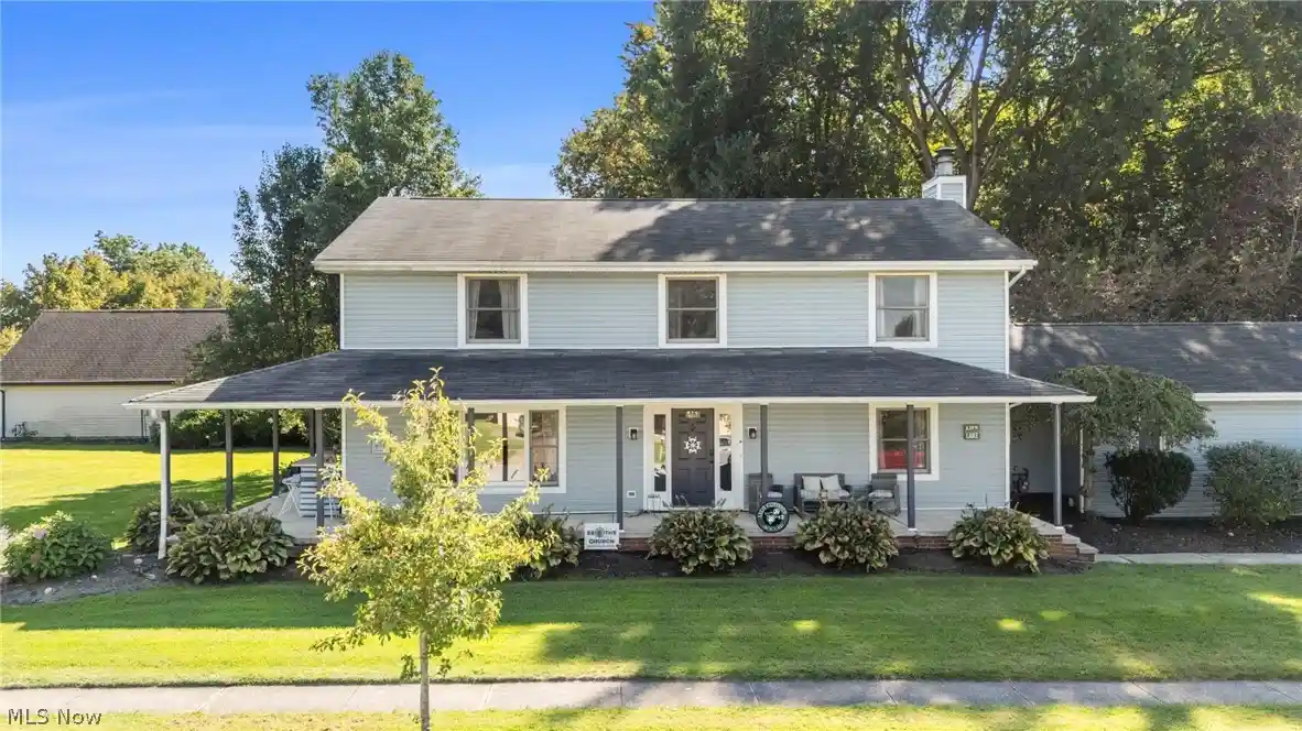 Photo 1 of Single family home for sale at 1205 Surfside Cir, Aurora, OH 44202 | MLS# 5247443 | Listing updated on 2026-10-19