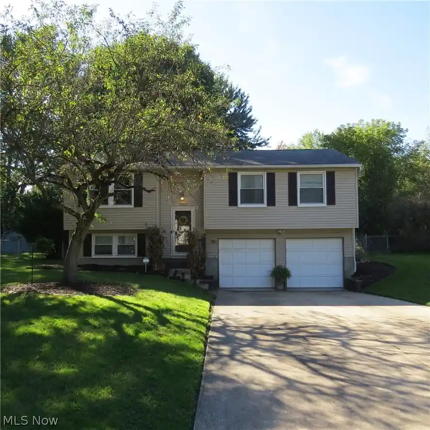 Photo 1 of Single family home for sale at 1000 Erin Dr, Kent, OH 44240 | MLS# 5249068 | Listing updated on 2026-10-19
